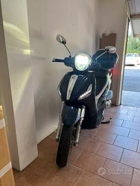Piaggio Beverly 300 ie