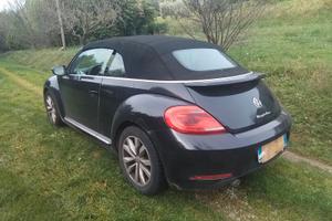 wolkwagen maggiolino cabrio