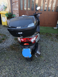 Scooter Kymco downtown 300i