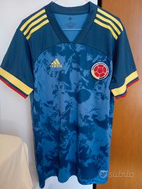 T-shirt della federazione colombiana di calcio.