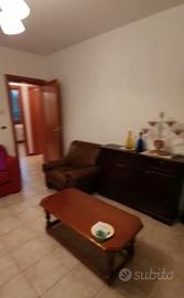 Camera stanza singola in bifamiliare con giardino