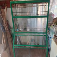 Rettilario per diverse speci di animali.