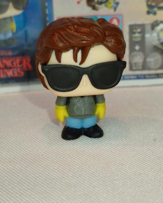 Statuetta Steve Harrington Stranger Things Kinder 