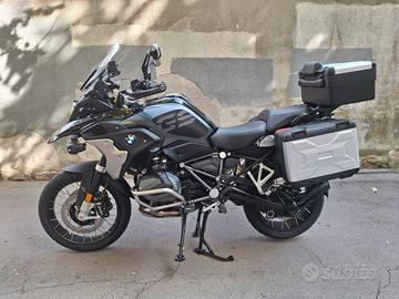 BMW GS 1250     2023      TRIPLE BLACK  