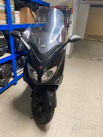 Scooter  T Max