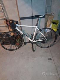 Bici da corsa btwin con tripla anteriore
