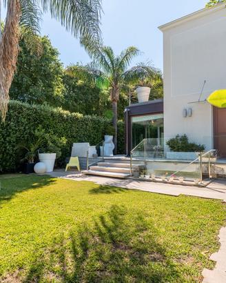 Villa di design a Mondello - Via del Glicine
