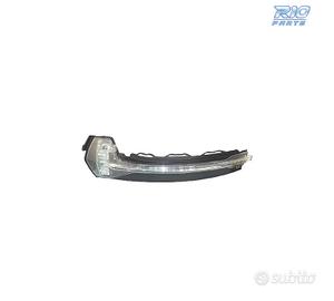 FANALE DIREZIONALE SINISTRO PER SPECCHIO AUDI A3 1