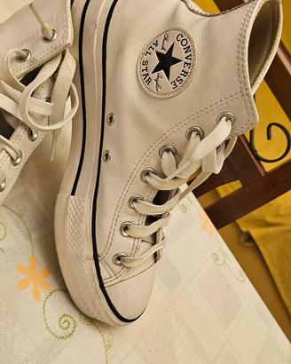 Scarpe converse n. 38 in pelle bianche unisex