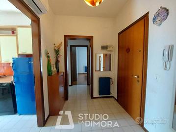 Appartamento di 78 m² con 4 locali e box auto a Mi