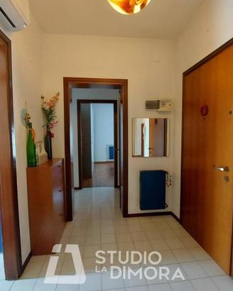 Appartamento di 78 m² con 4 locali e box auto a Mi