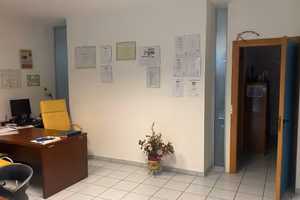 Negozio uso ufficio 50mq