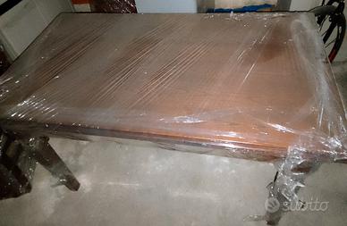 Tavolo in legno artigianale 