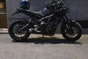 mt 09 1017 30000 km matte black