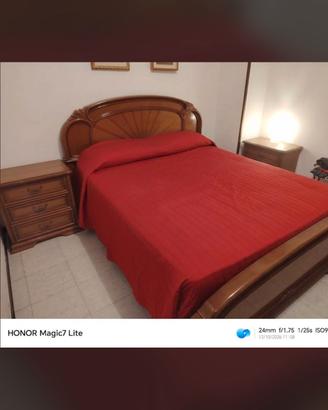 letto completo di comodini con rete e materasso