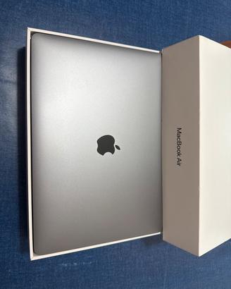 MacBook Air 13” con chip Apple M1