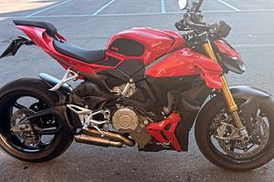 Ducati Streetfighter V4 S