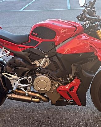 Ducati Streetfighter V4 S