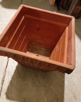 vaso in terracotta , 37x37h33 