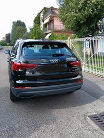 Audi Q3 Nera 