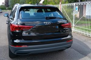 Audi Q3 Nera 