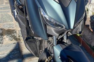 YAMAHA X-MAX 300