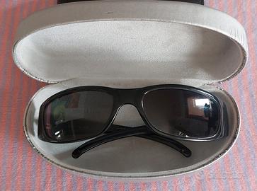 Occhiali da Sole Colore nero. WEB