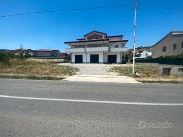 Magazzino Commerciale Mongrassano Scalo