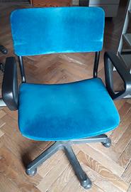 sedia per ufficio con 5 rotelle (disp n°2)