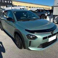 Lancia Ypsilon Hybrid e-DCT