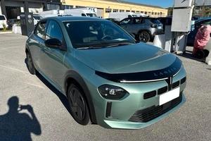 Lancia Ypsilon Hybrid e-DCT