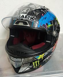 Giubbotti Dainese, caschi Shark, Kyt, stivali