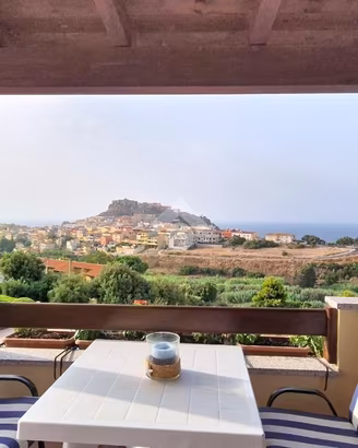 3 LOCALI A CASTELSARDO