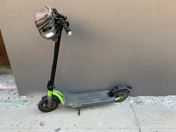 Monopattino elettrico argento active evo