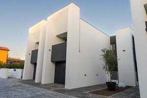 Villa di 140 m² con 5 locali e box auto doppio a C