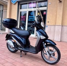 Liberty 50 2 tempi Super Accessoriato e Perfetto