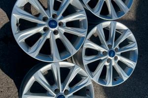 Cerchi per Ford Kuga CMax 17’’