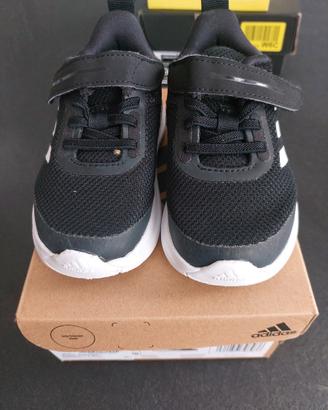 Scarpe adidas bambino numero 21