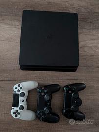 PS4 Slim + 3 controller originali Sony 