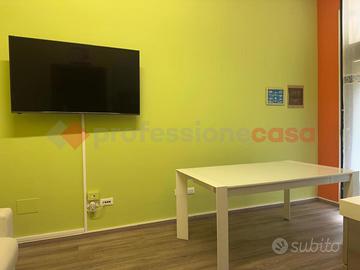Negozio Arezzo [RIF C1083ACG]