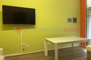 Negozio Arezzo [RIF C1083ACG]
