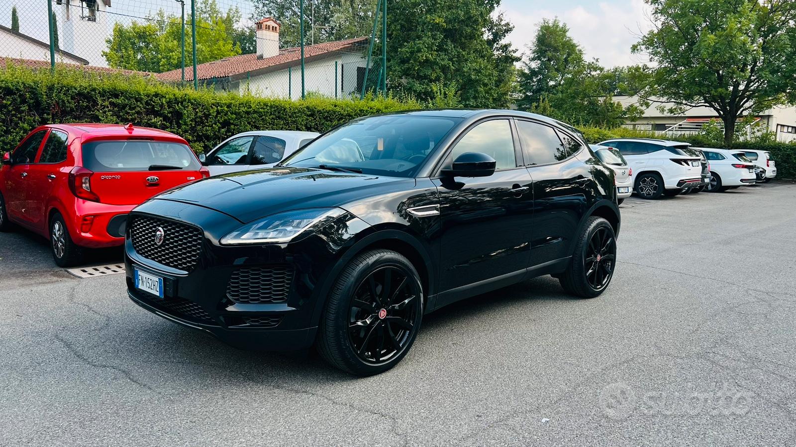 Jaguar E-Pace 2018 photo 2