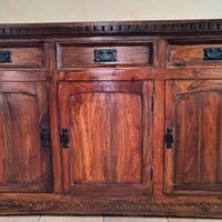 Mobili rustici in legno massello 