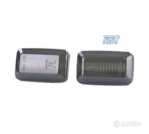 FRECCIE LATERALI VOLKSWAGEN VW AUDI A LED NERO FUM