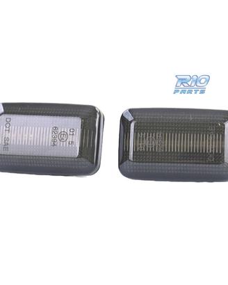 FRECCIE LATERALI VOLKSWAGEN VW AUDI A LED NERO FUM