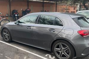 Mercedes Benz A200 Premium allestimento AMG