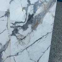 Gres porcellanato piastrelle mattonelle stock