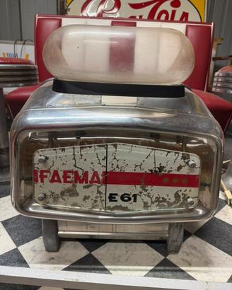 Faema e 61