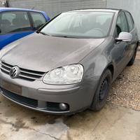 Ricambi usati per Volkswagen Golf 1.6 benz '07 BSE