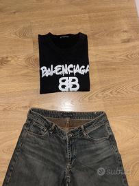 Felpa nera Balenciaga